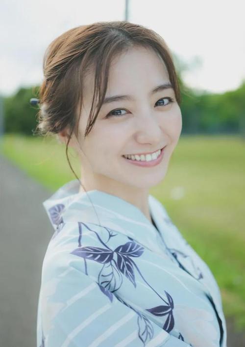 黑色大丽花